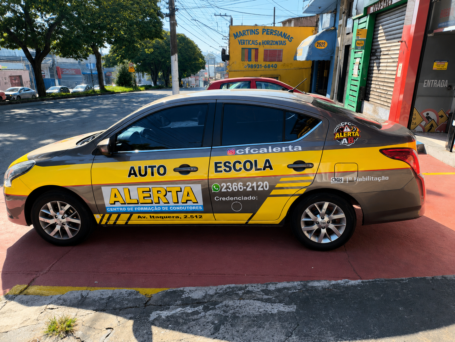 Carro CFC Alerta lateral